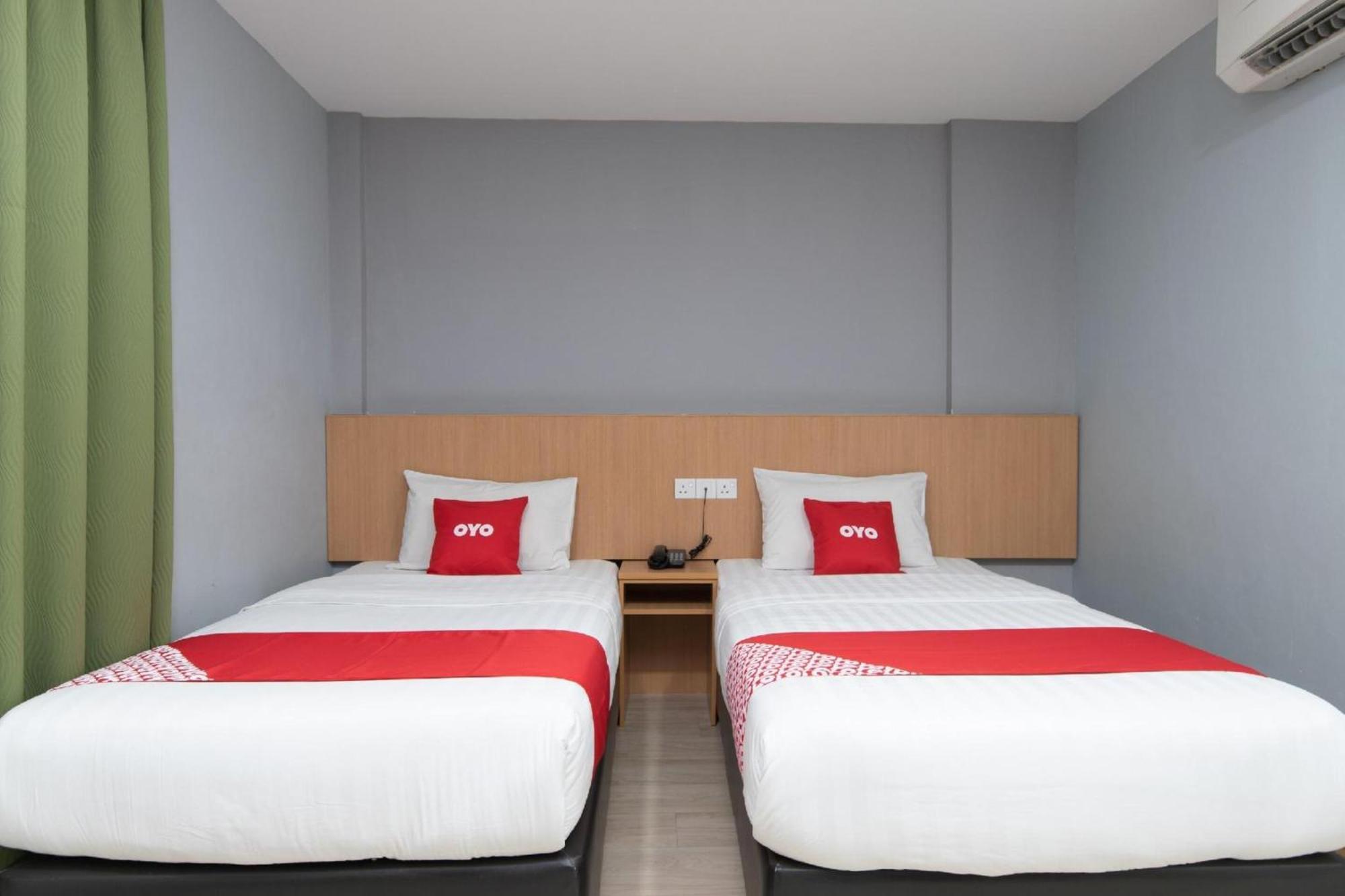 Capital O 89344 Labuan Avenue Hotel Luaran gambar