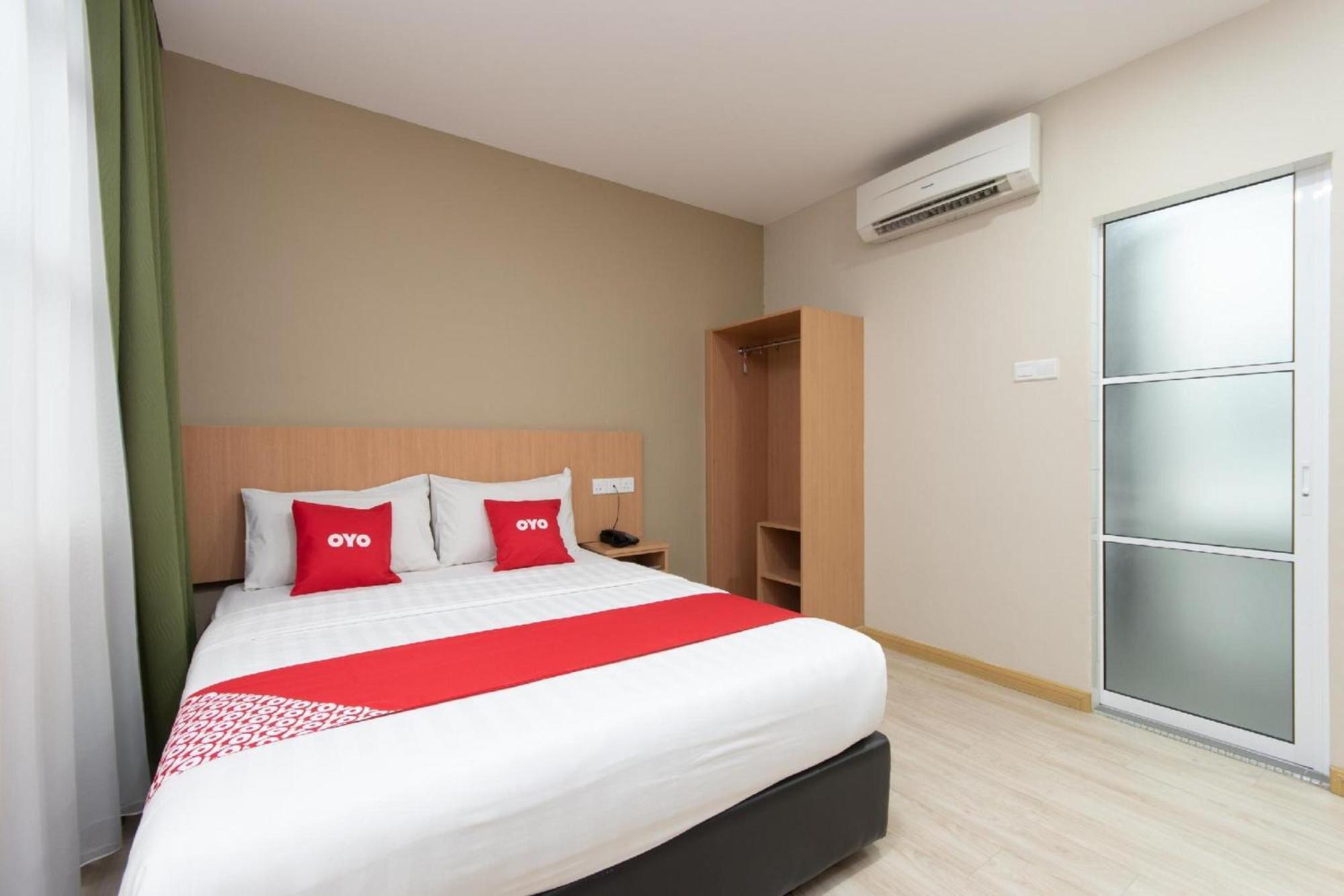 Capital O 89344 Labuan Avenue Hotel Luaran gambar
