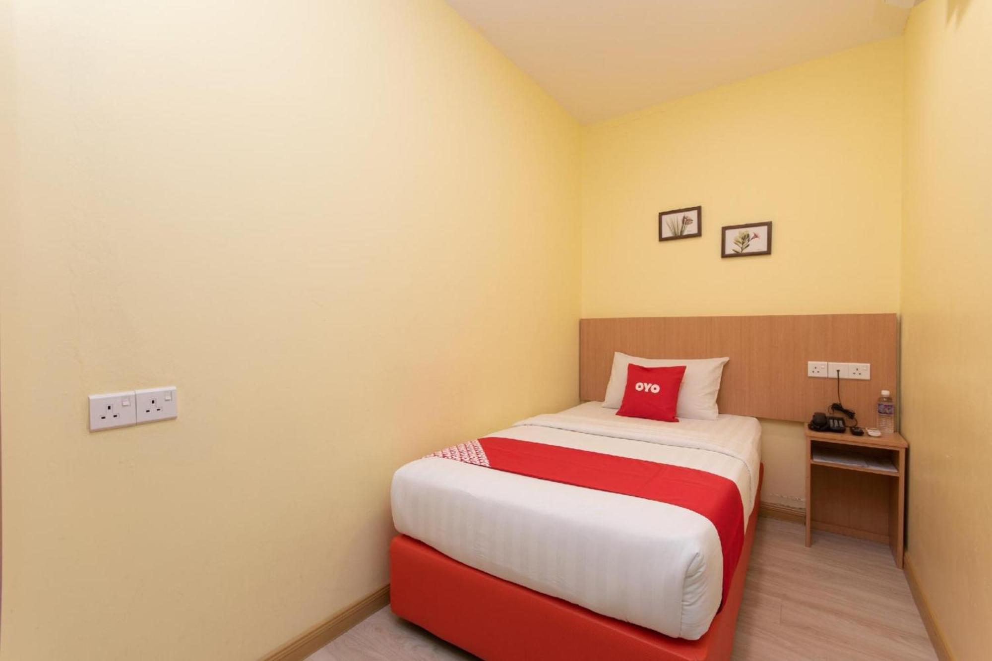 Capital O 89344 Labuan Avenue Hotel Luaran gambar